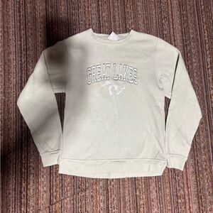 Women’s medium light green sweater’s